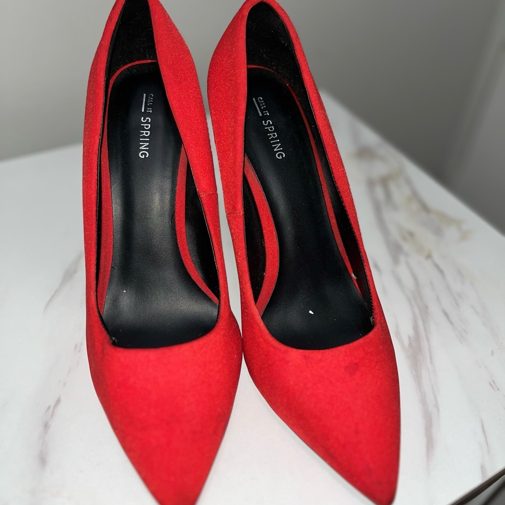 Red close toe heel
